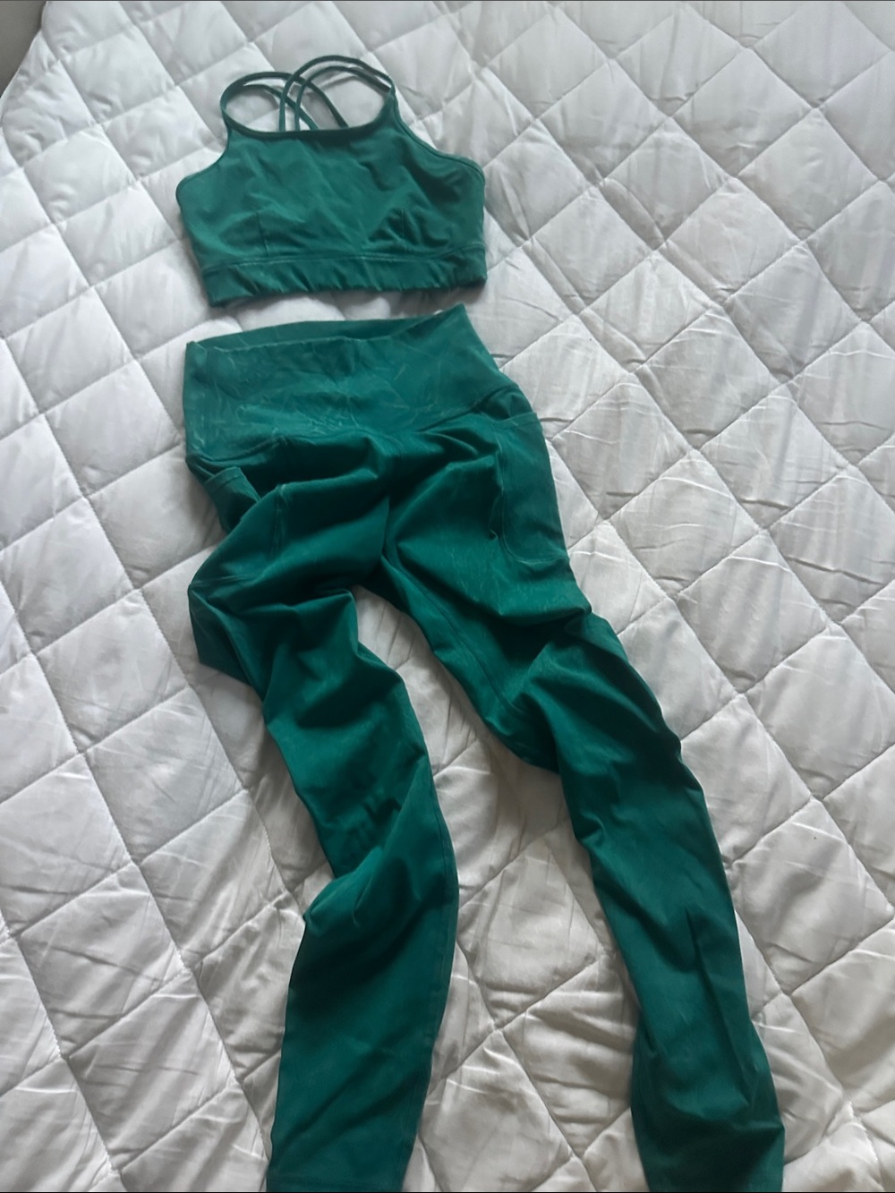 Women’s Emerald Green High-Waist Active Leggings & Strappy Sports Bra Set